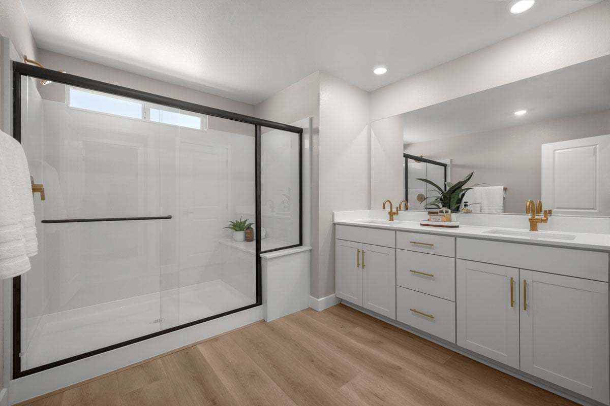 Plan 2469 Modeled - Walk-in shower with seat at primary bath