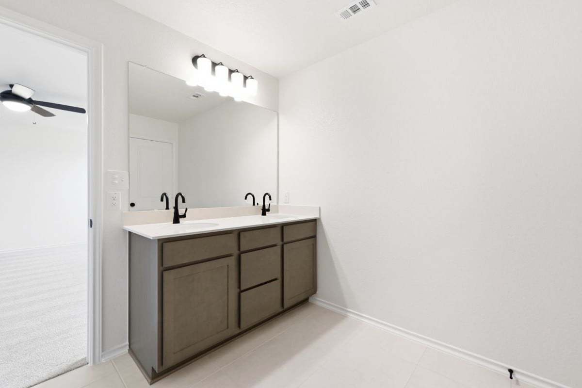 Primary bath