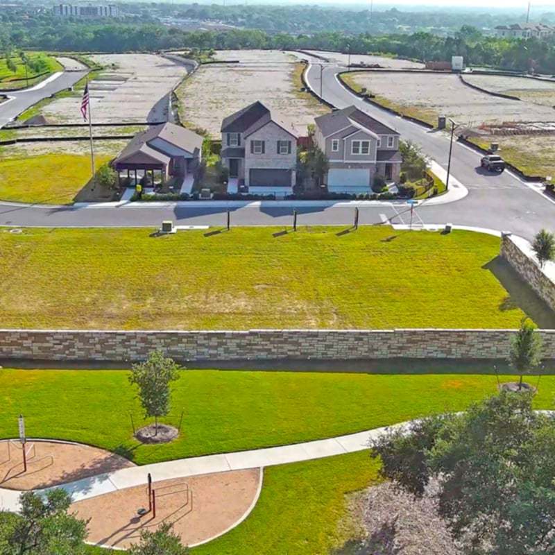 casa en Creekside at Estancia por KB Home