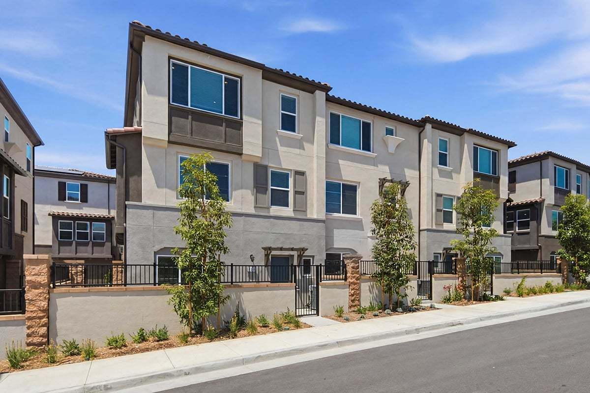 Plan 1706 Modeled - Azul: Pico Rivera, California - KB Home