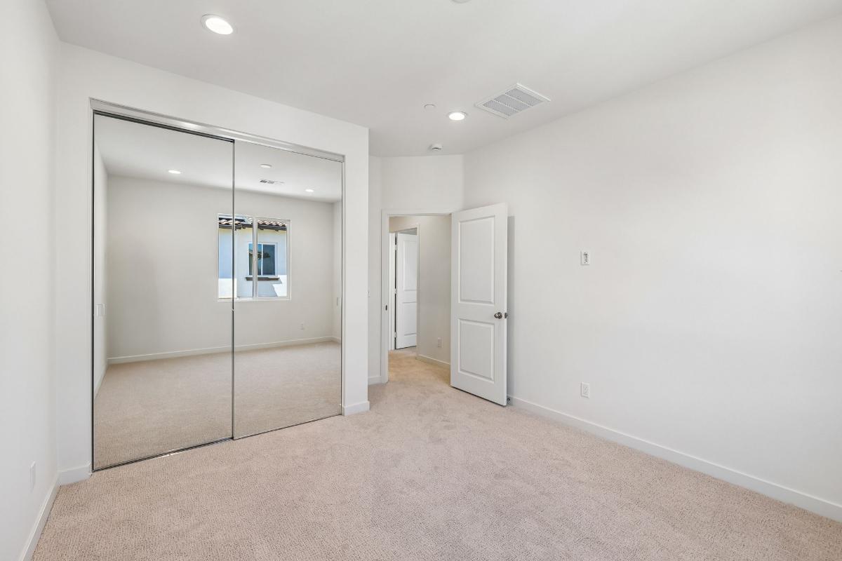 Secondary bedroom