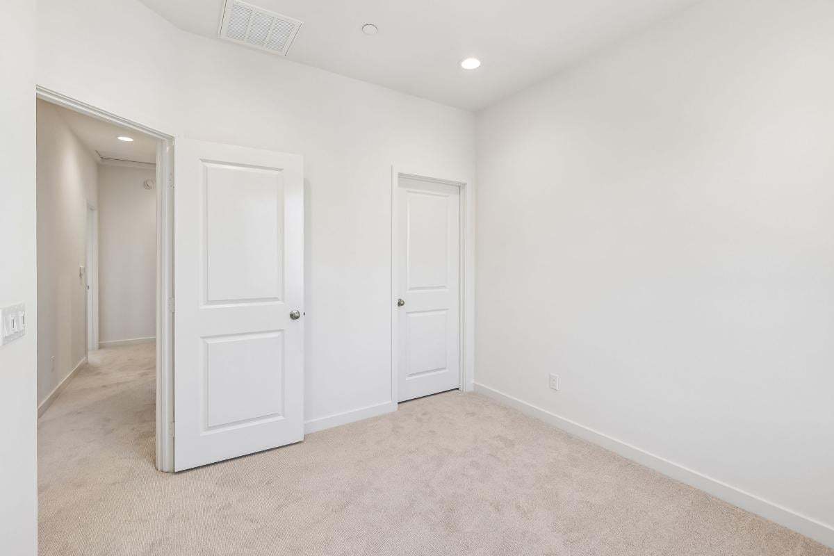 Secondary bedroom