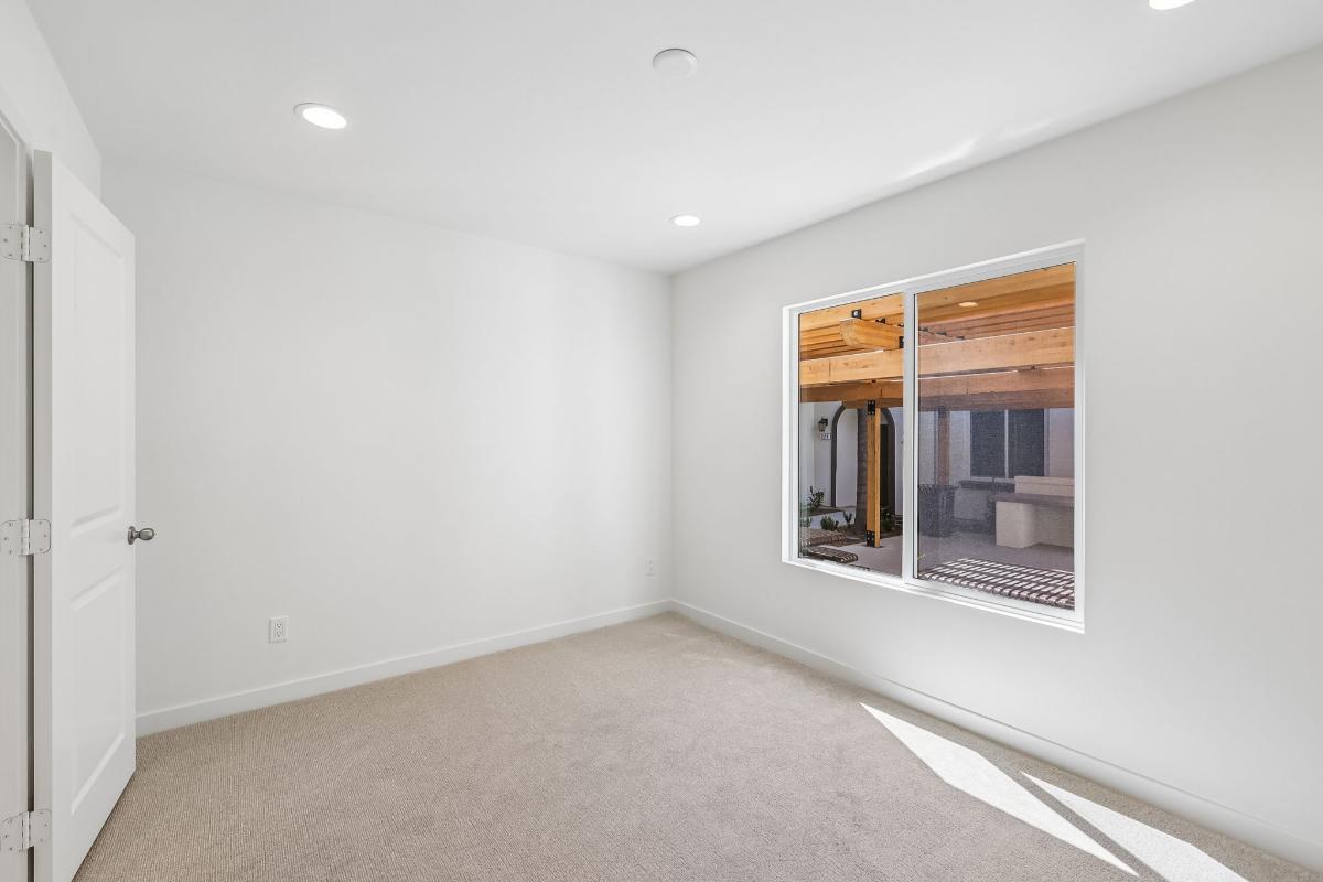 Secondary bedroom