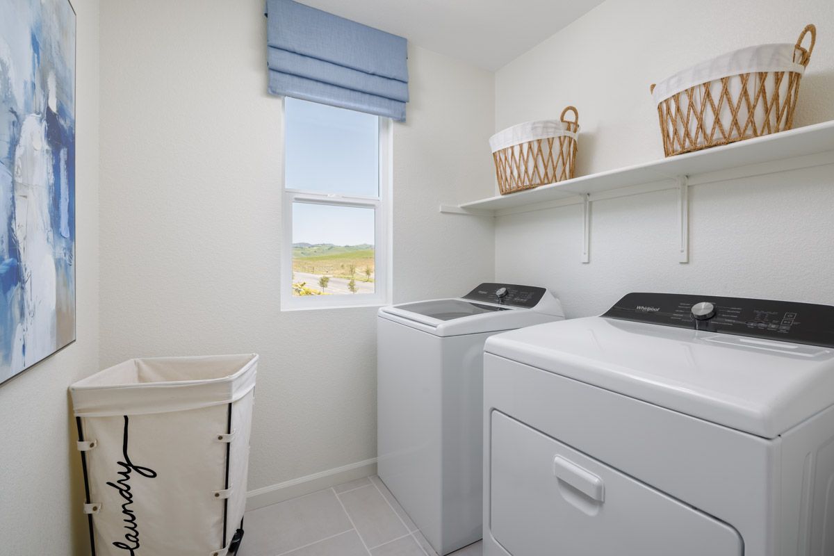Plan 1404 Modeled - Laundry room