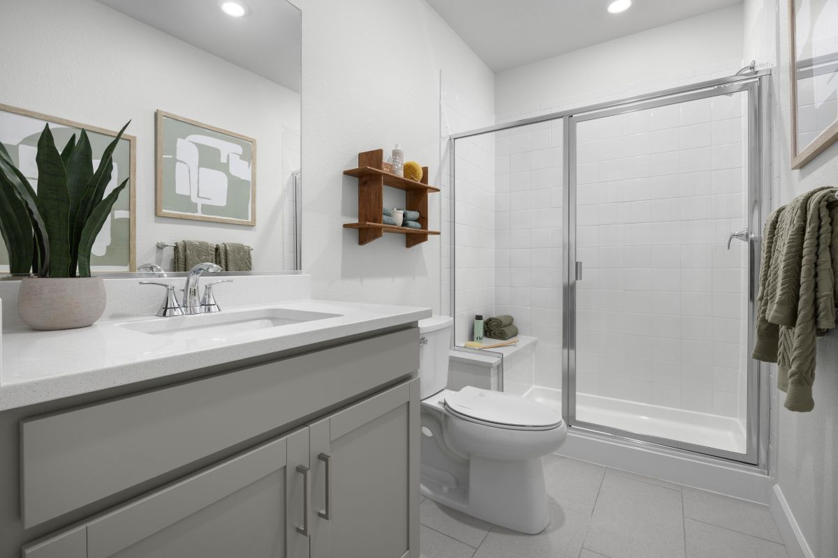 Plan 1762 Modeled - Bath 3