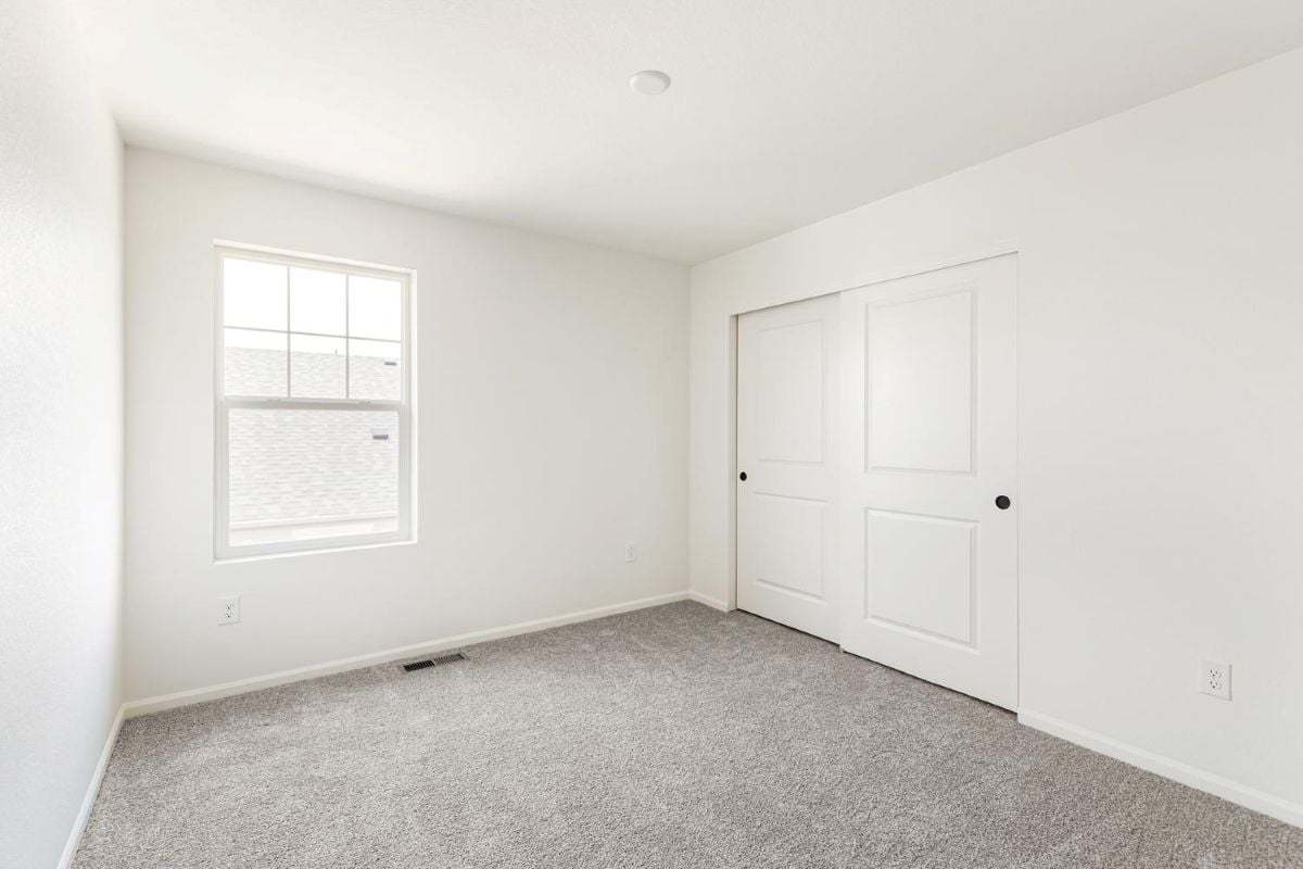 Secondary bedroom