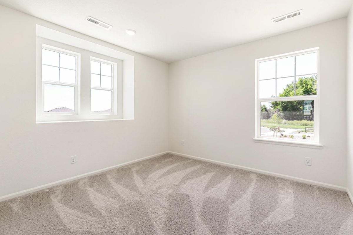 Secondary bedroom