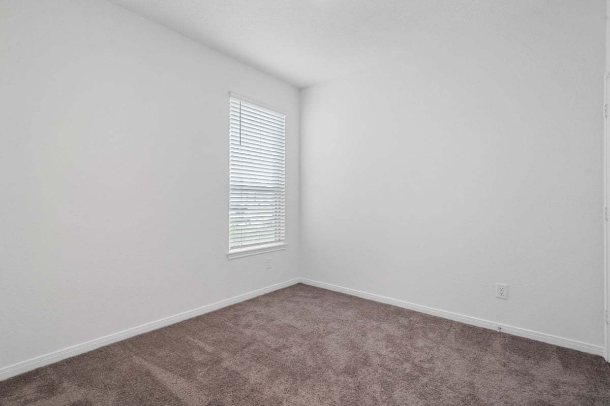 Secondary bedroom