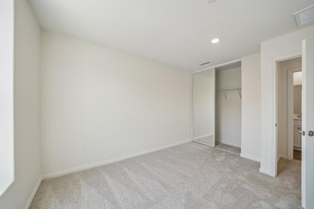 Secondary bedroom