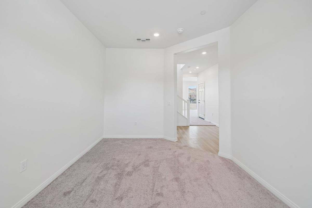 Secondary bedroom