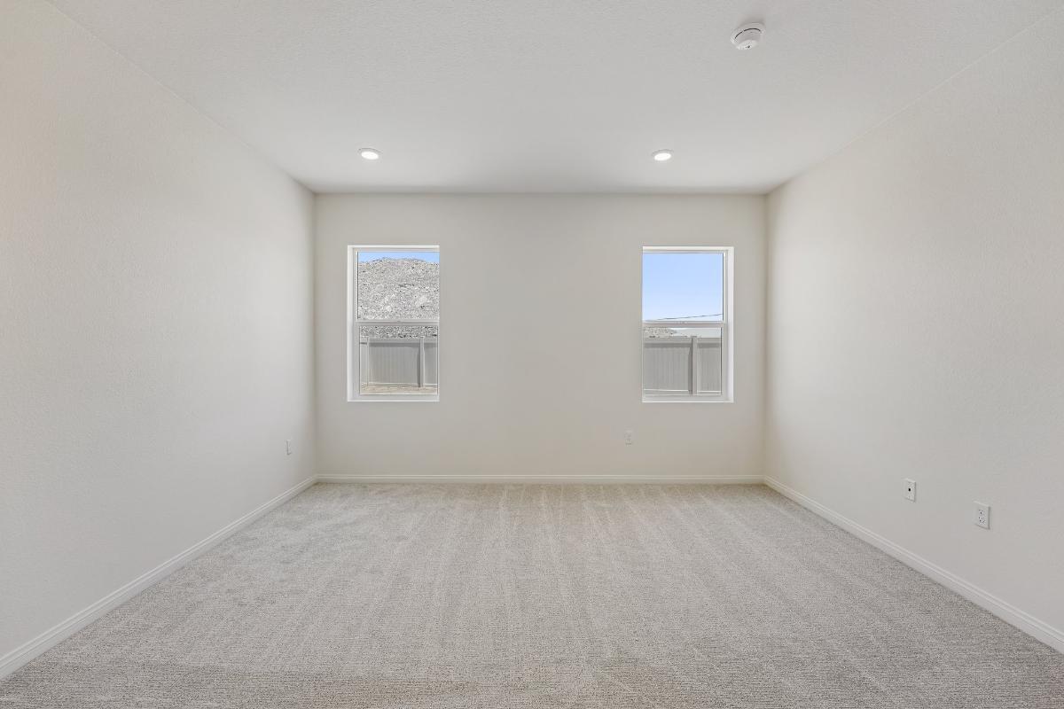 Secondary bedroom