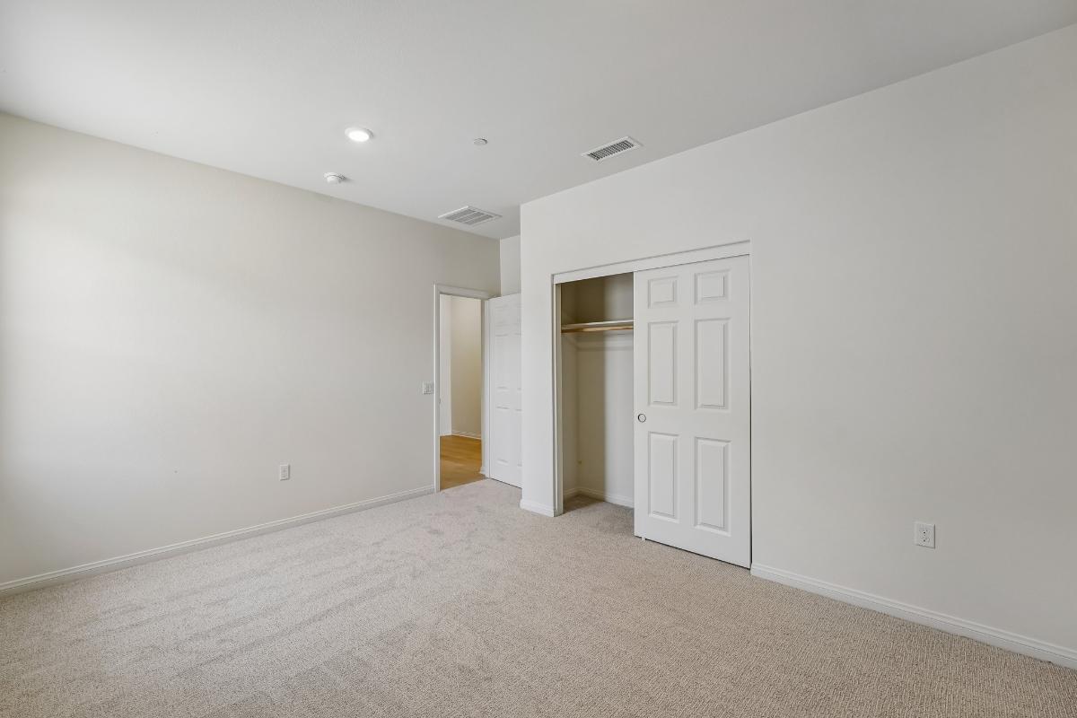 Secondary bedroom