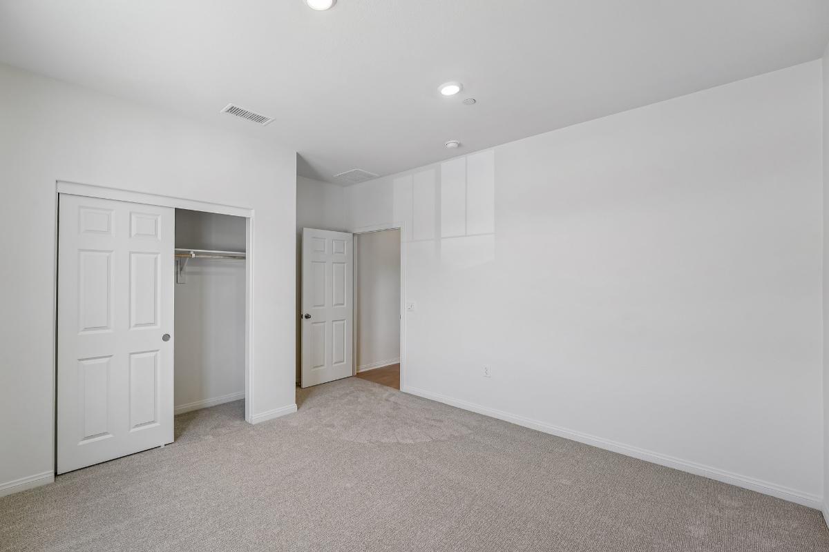 Secondary bedroom