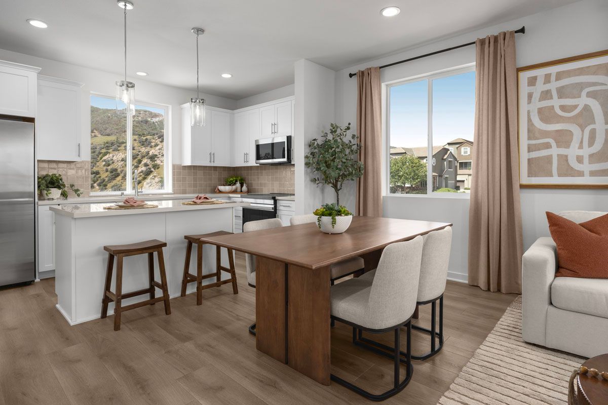 Plan 1440 Modeled - Dining area