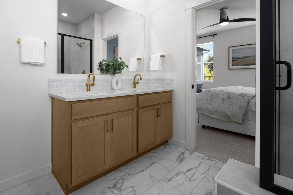 Plan 1646 Modeled - Dual-sink vanity at bath 2