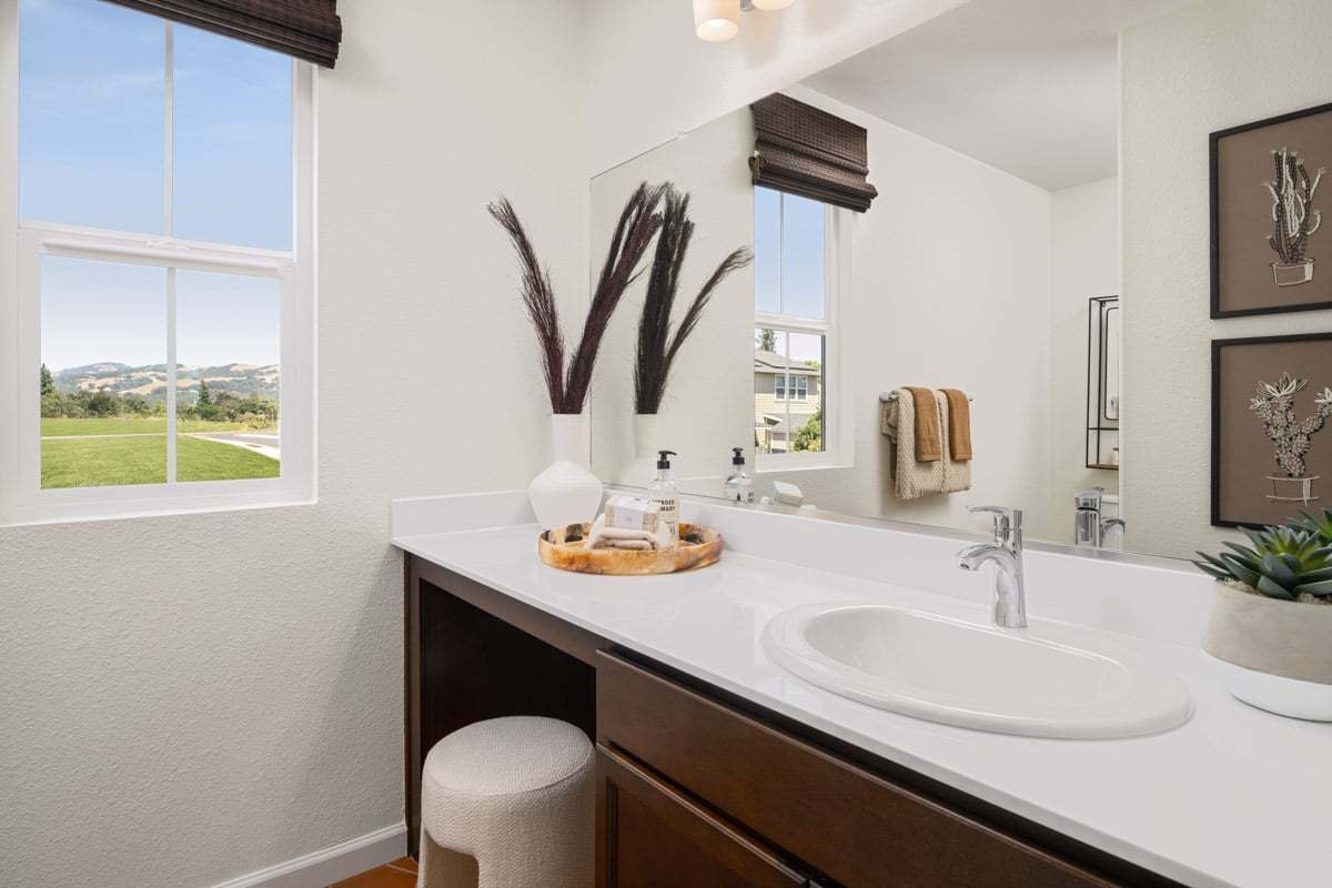 Plan 1793 Modeled - Bath 2