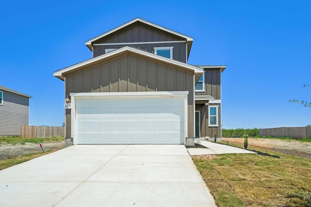 Plan 2246 - Legend Heights - Heritage Collection: New Braunfels, Texas - KB Home