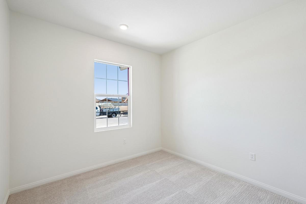 Secondary bedroom
