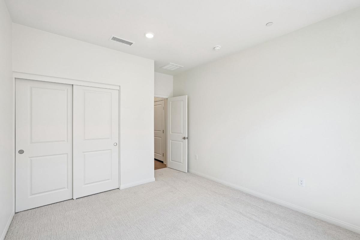 Secondary bedroom