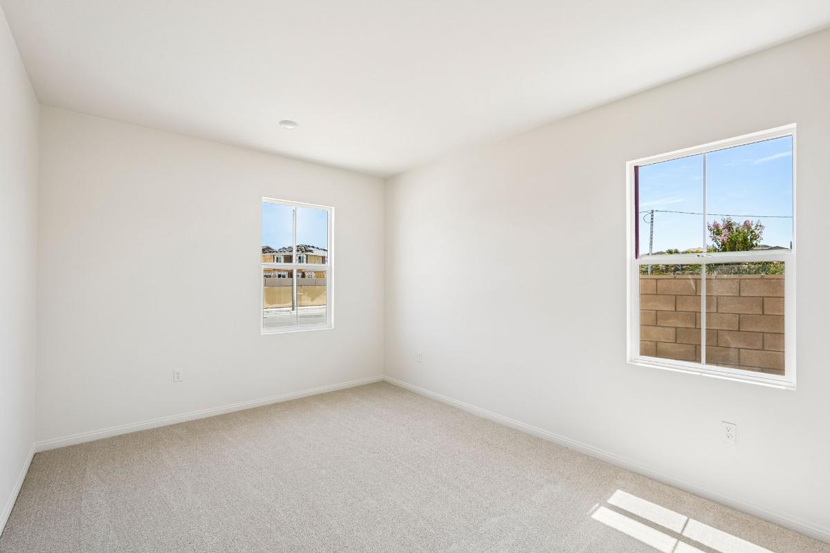 Secondary bedroom