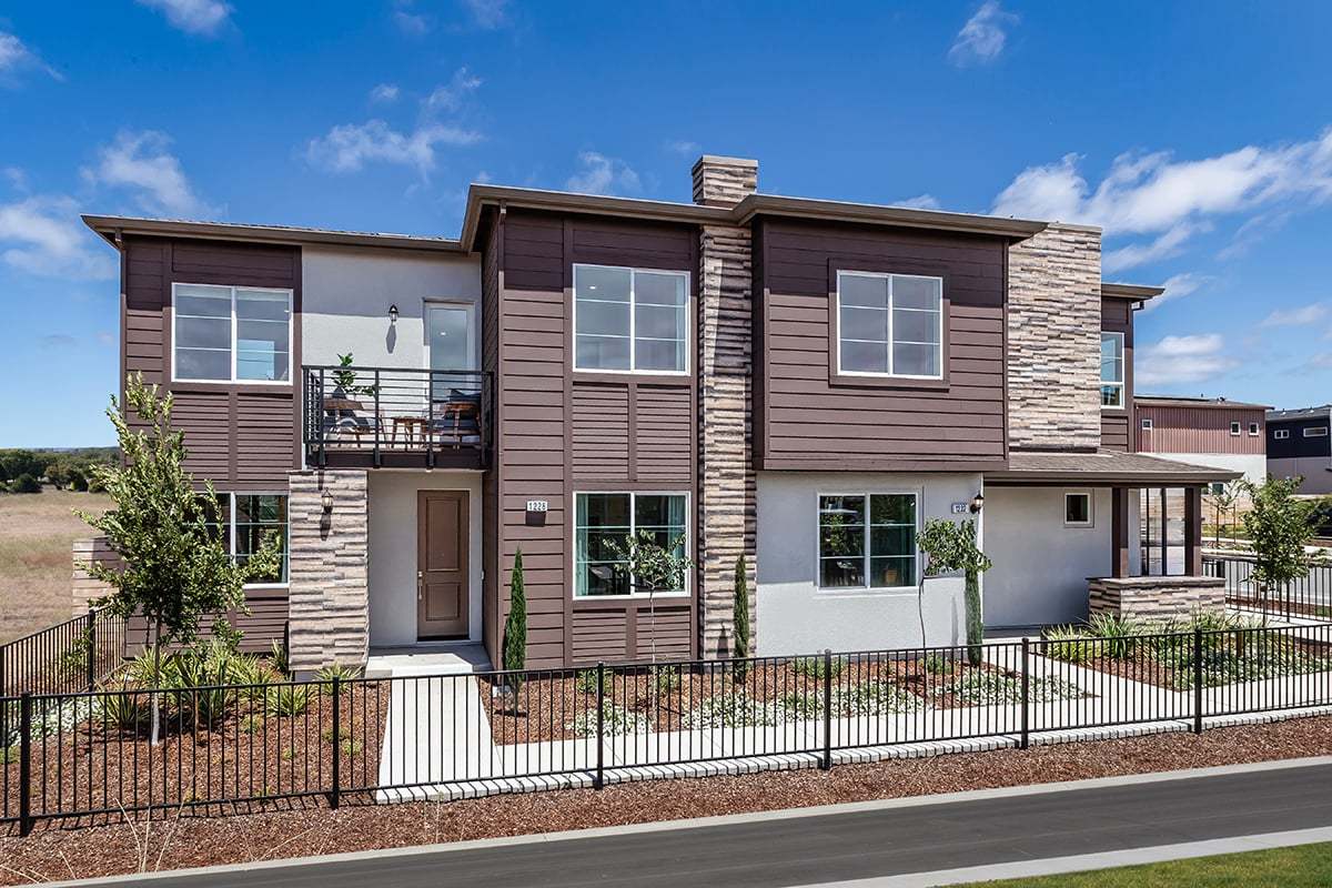 Retreat at Crosswinds por KB Home en San Jose California
