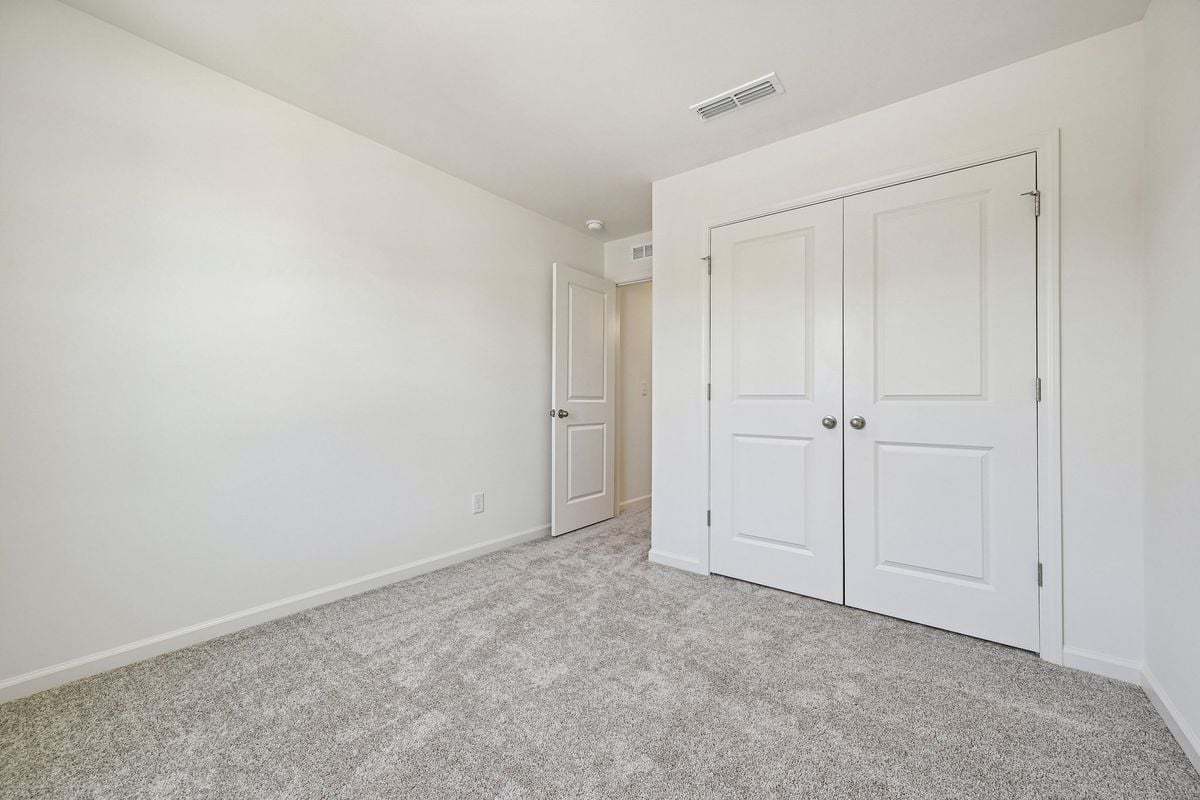 Secondary bedroom