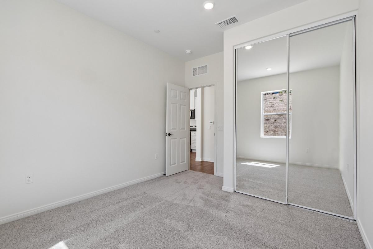 Secondary bedroom