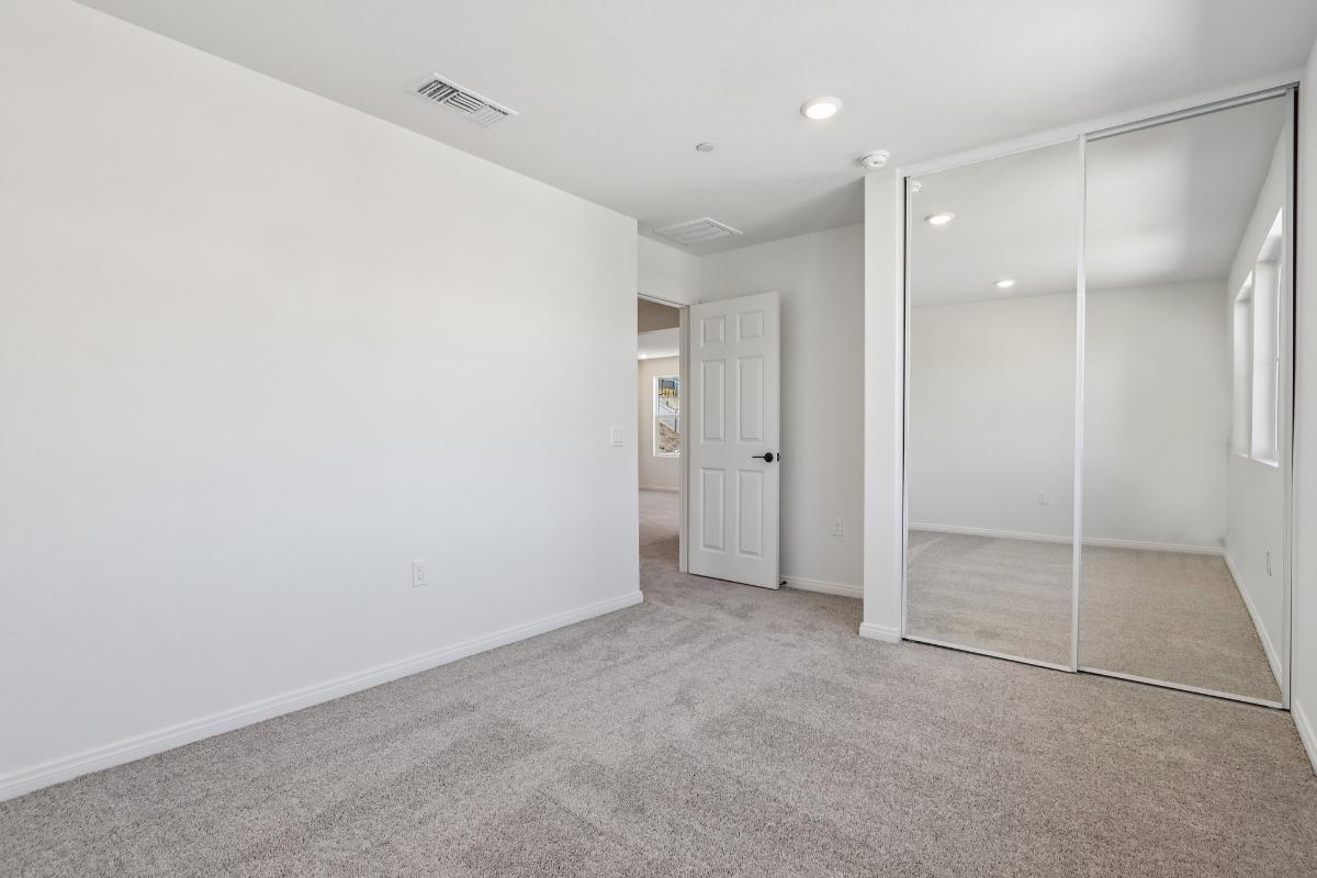 Secondary bedroom