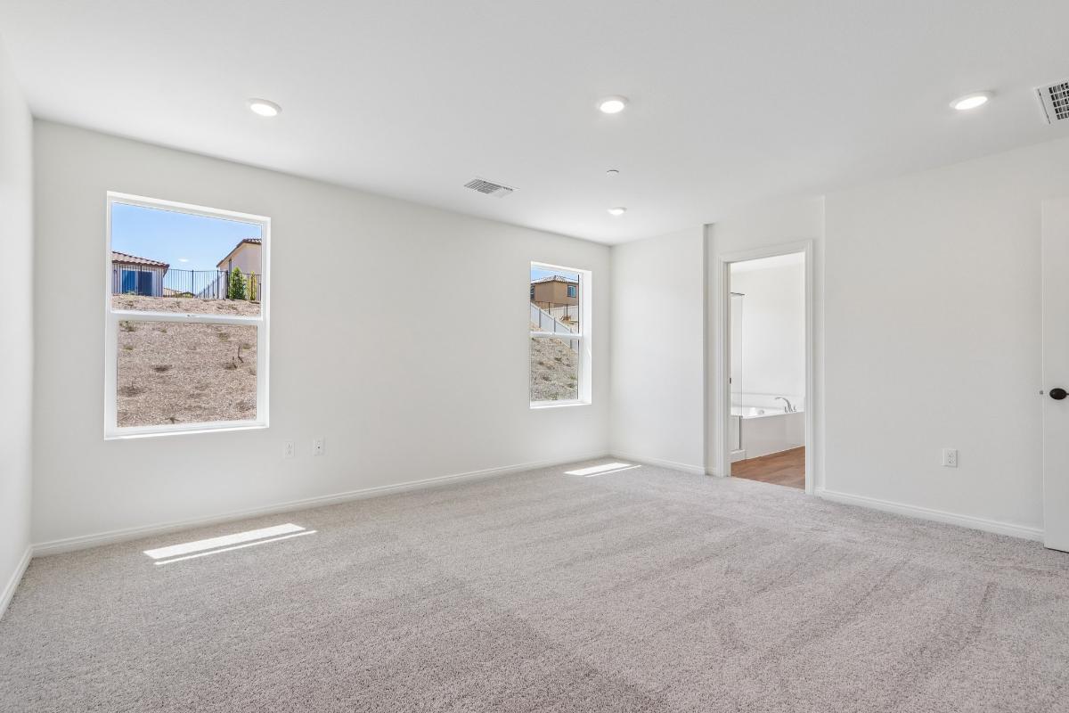 Secondary bedroom