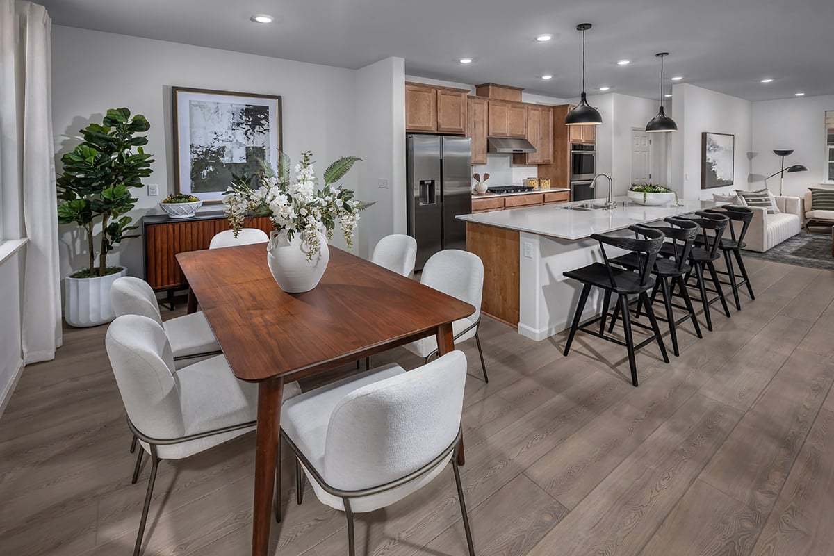 Plan 1835 Modeled - Dining area