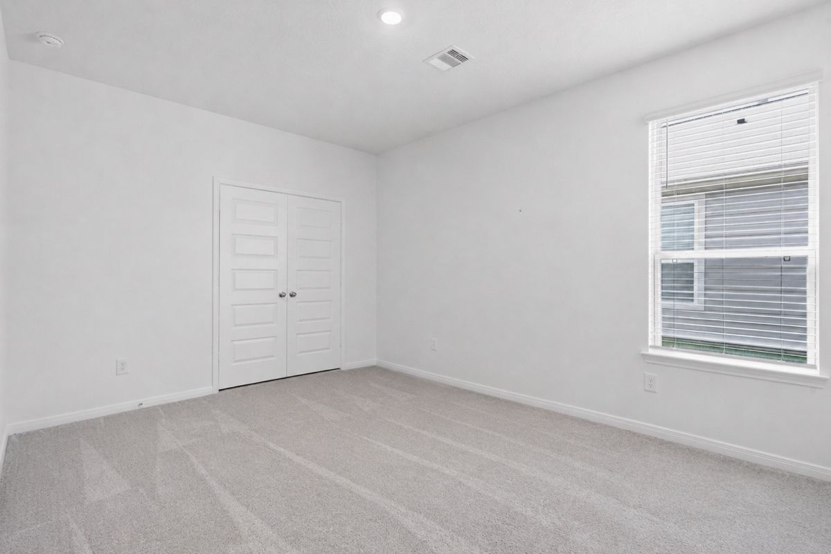 Secondary bedroom