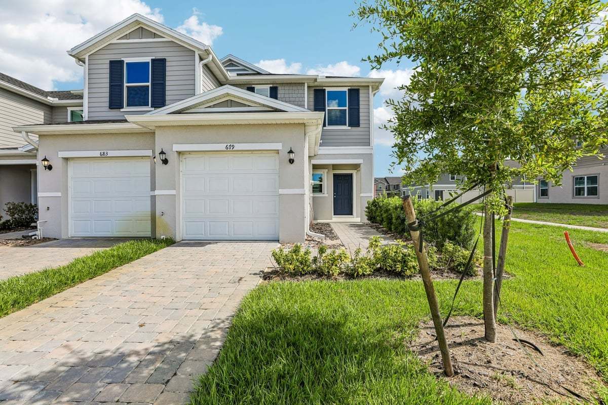 Reserve at Forest Lake Townhomes - Lake Wales, FL