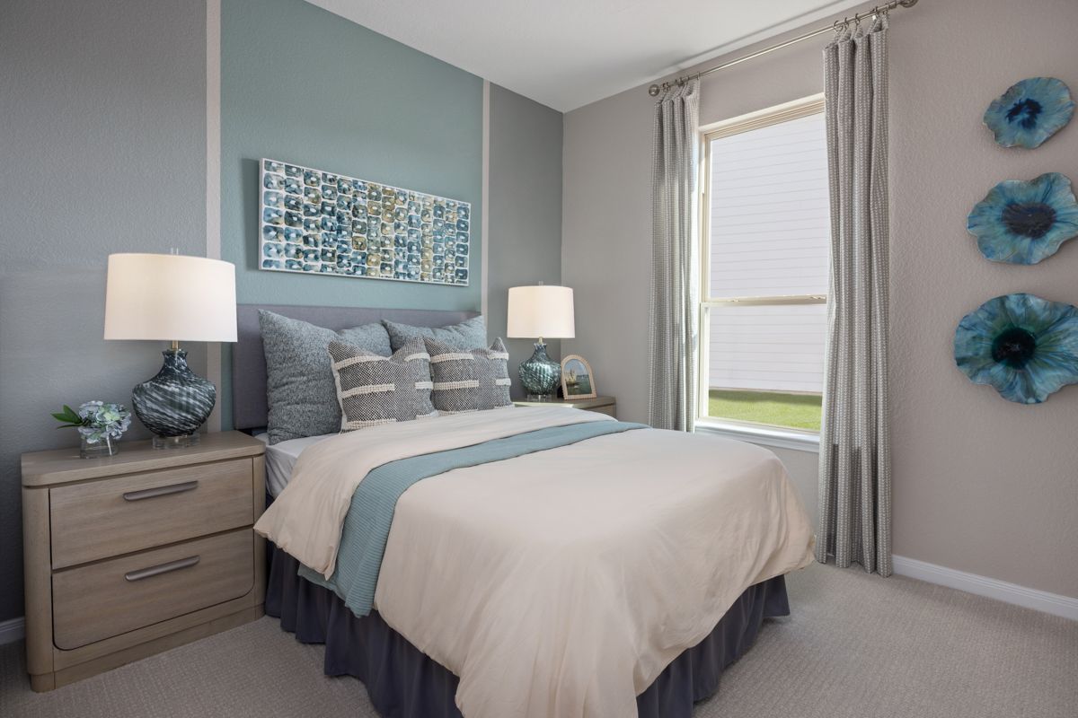Plan 1605 Modeled - Secondary bedroom