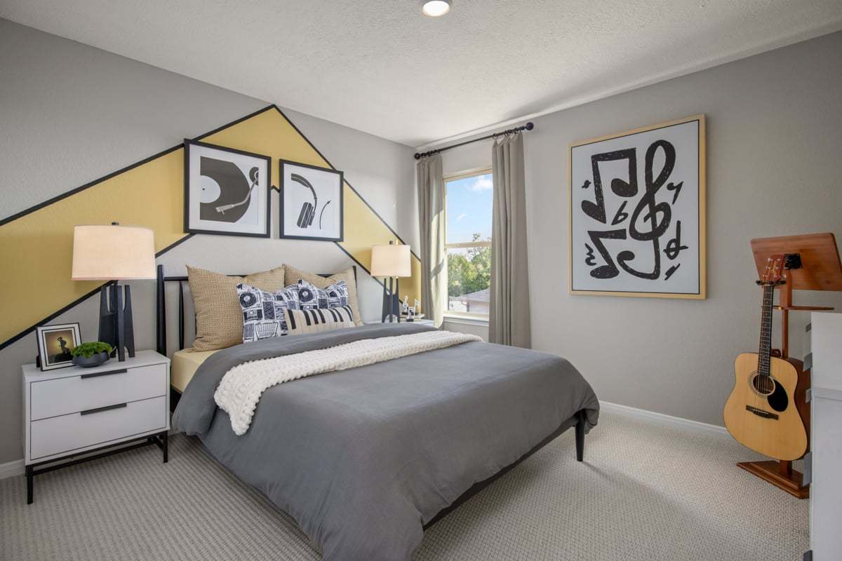 Plan 1907 Modeled - Secondary bedroom