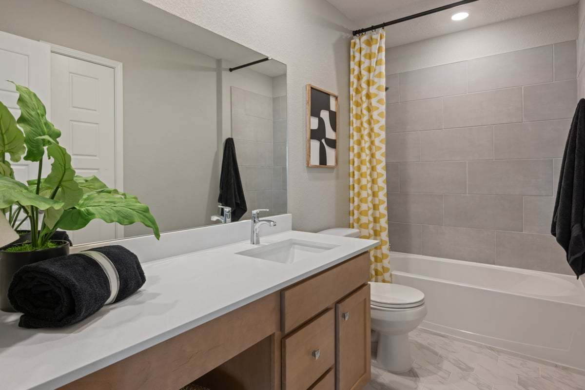 Plan 1907 Modeled - Secondary bath