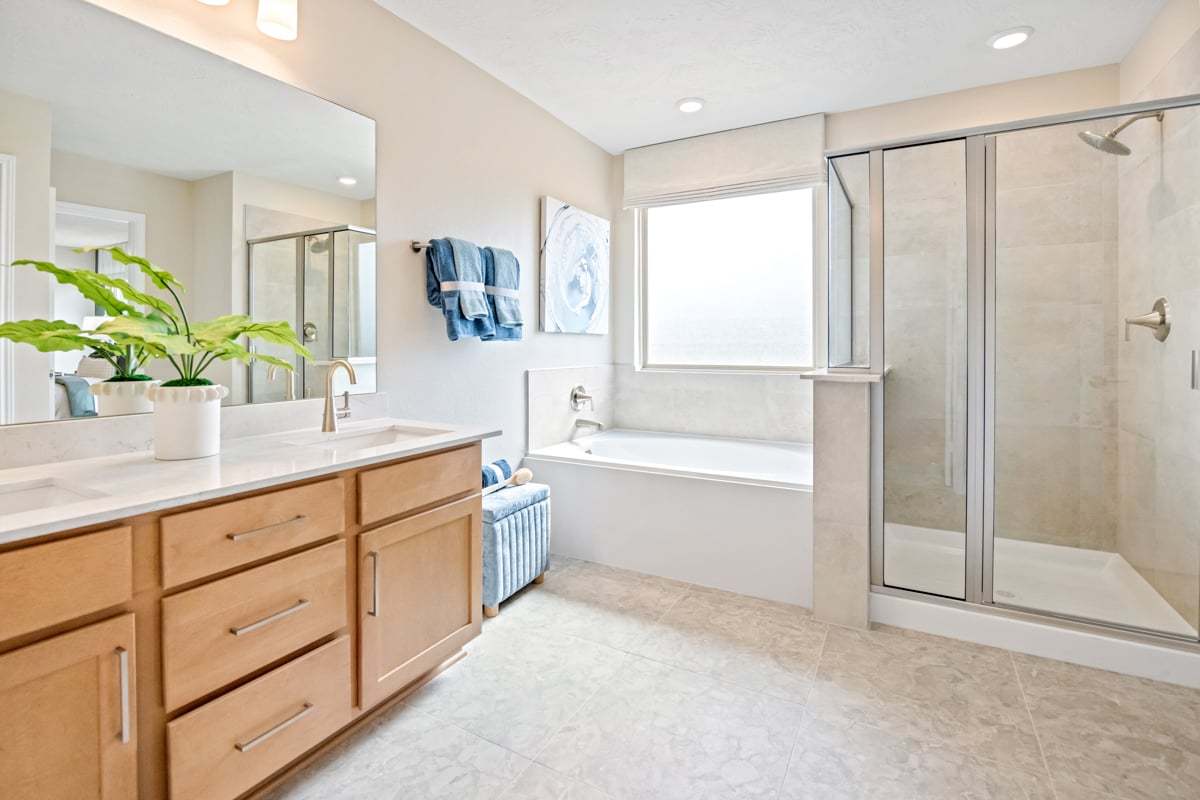 Plan 2335 - Primary bath
