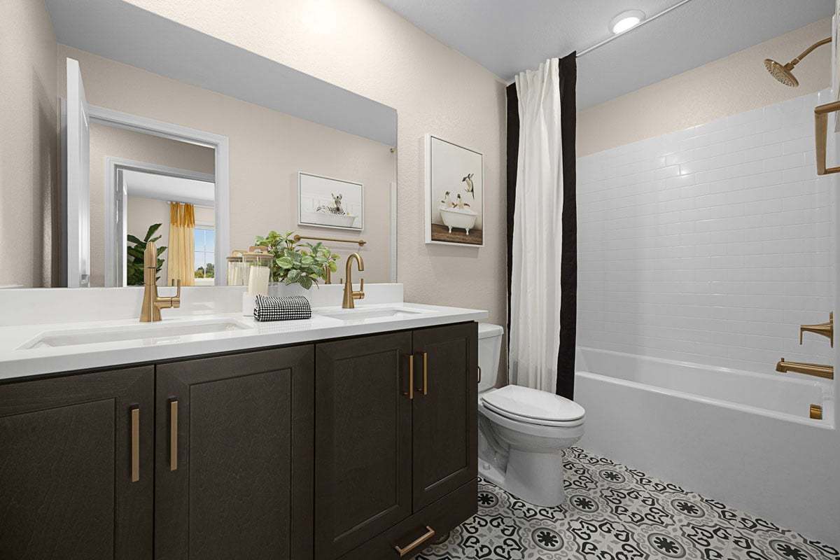 Plan 1595 Modeled - Bath 2