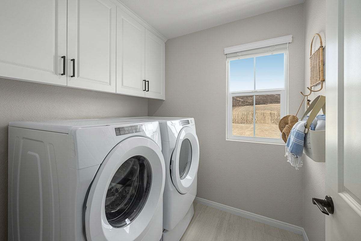 Plan 1866 Modeled - Laundry room