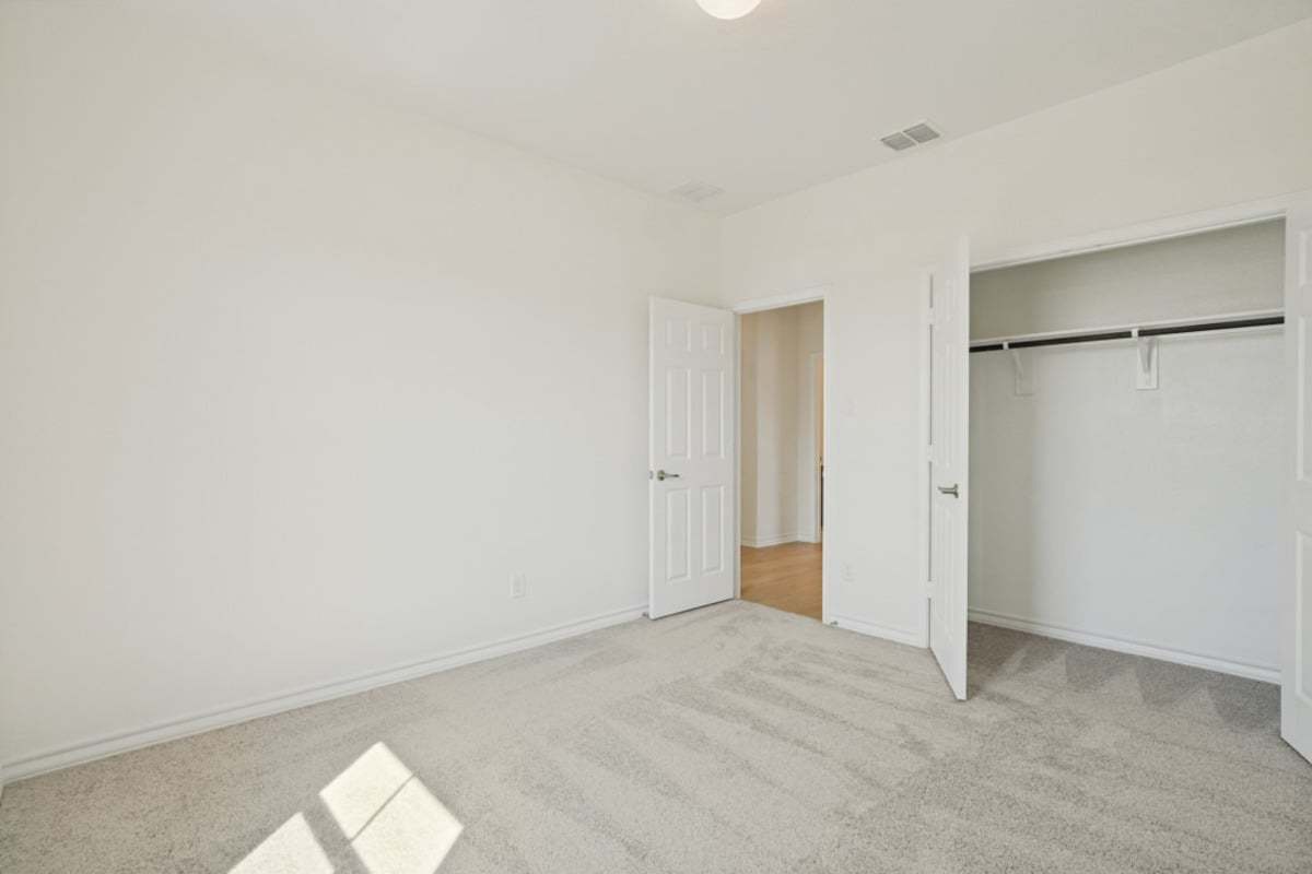 Secondary bedroom