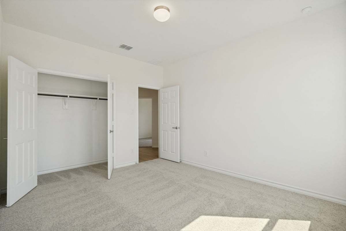 Secondary bedroom