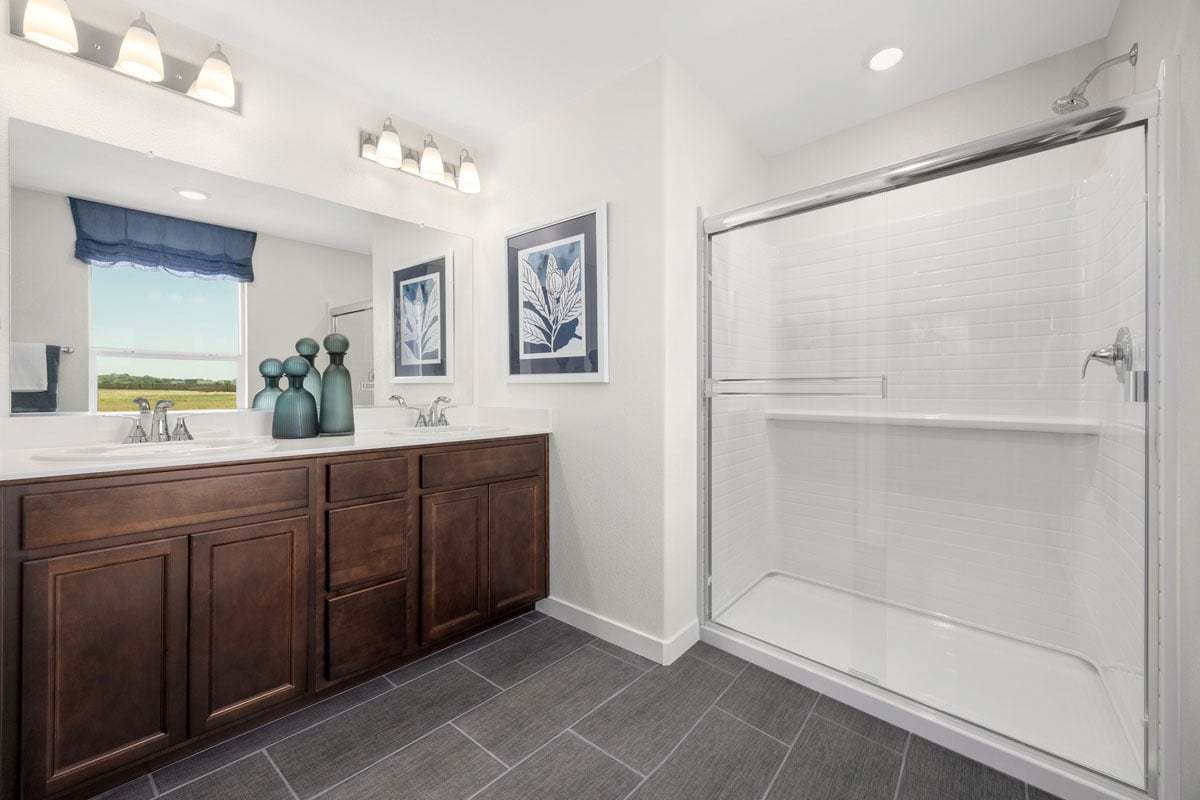 Plan 1795 Modeled - Dual-sink vanity at primary bath