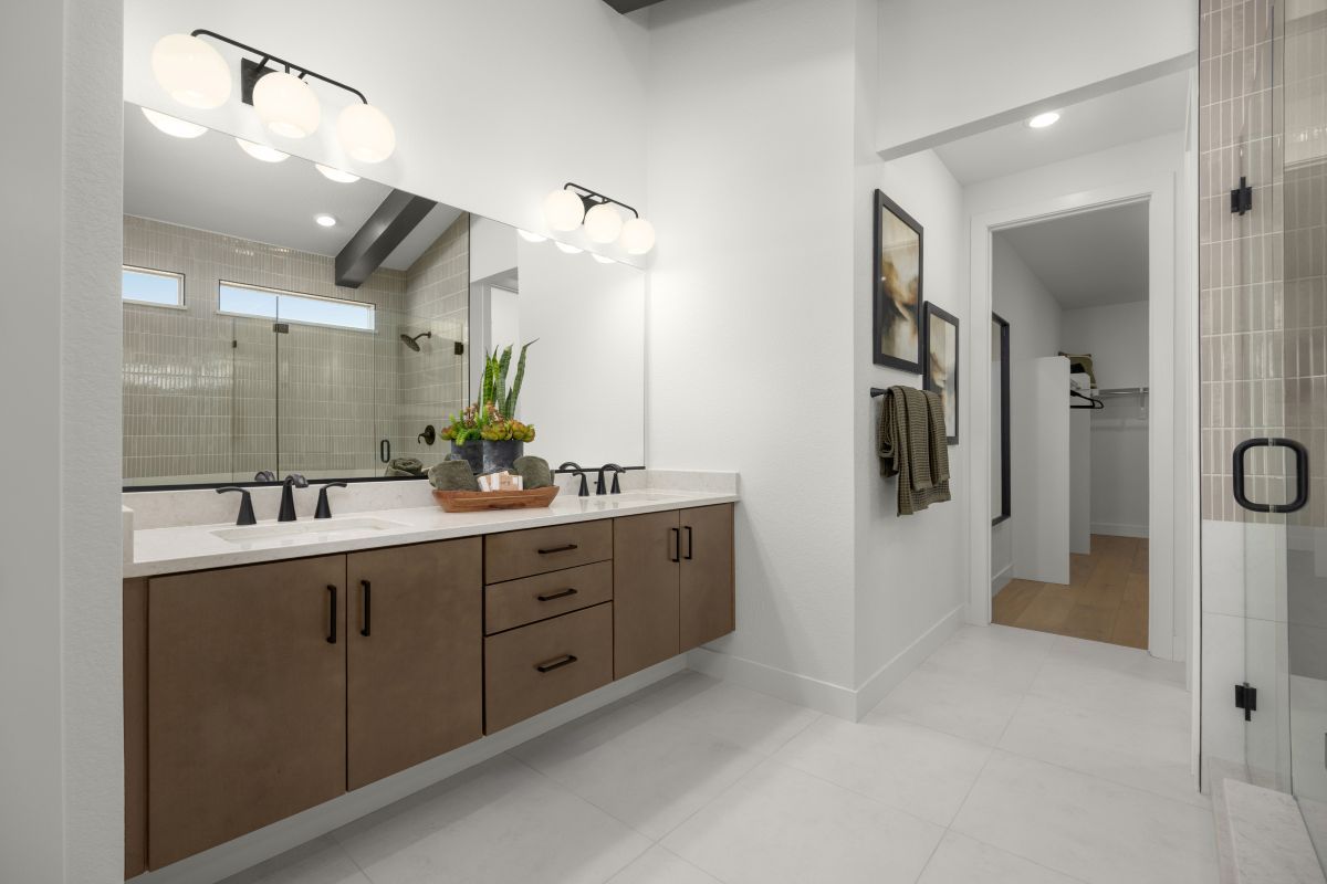 Plan 2483 Modeled - Dual-sink vanity at primary bath