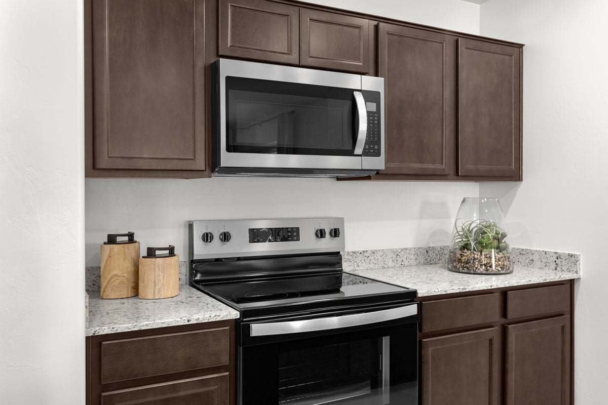 Plan 1383 Modeled - Stainless steel appliances
