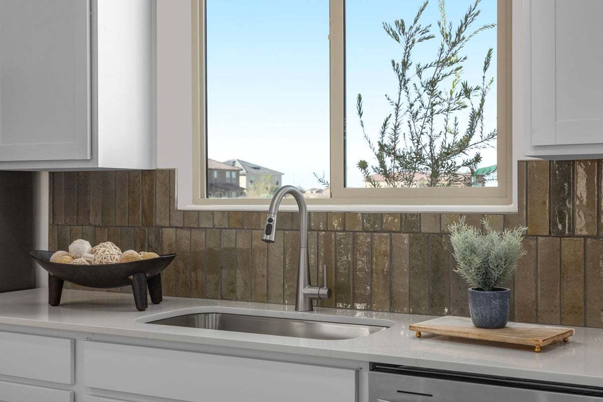 Plan 1465 Modeled - Optional tile backsplash at kitchen