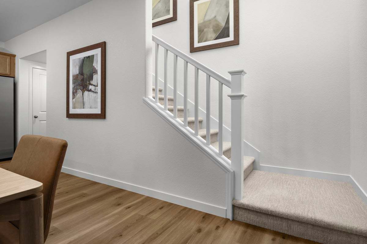 Plan 1565 Modeled - Open stair rail