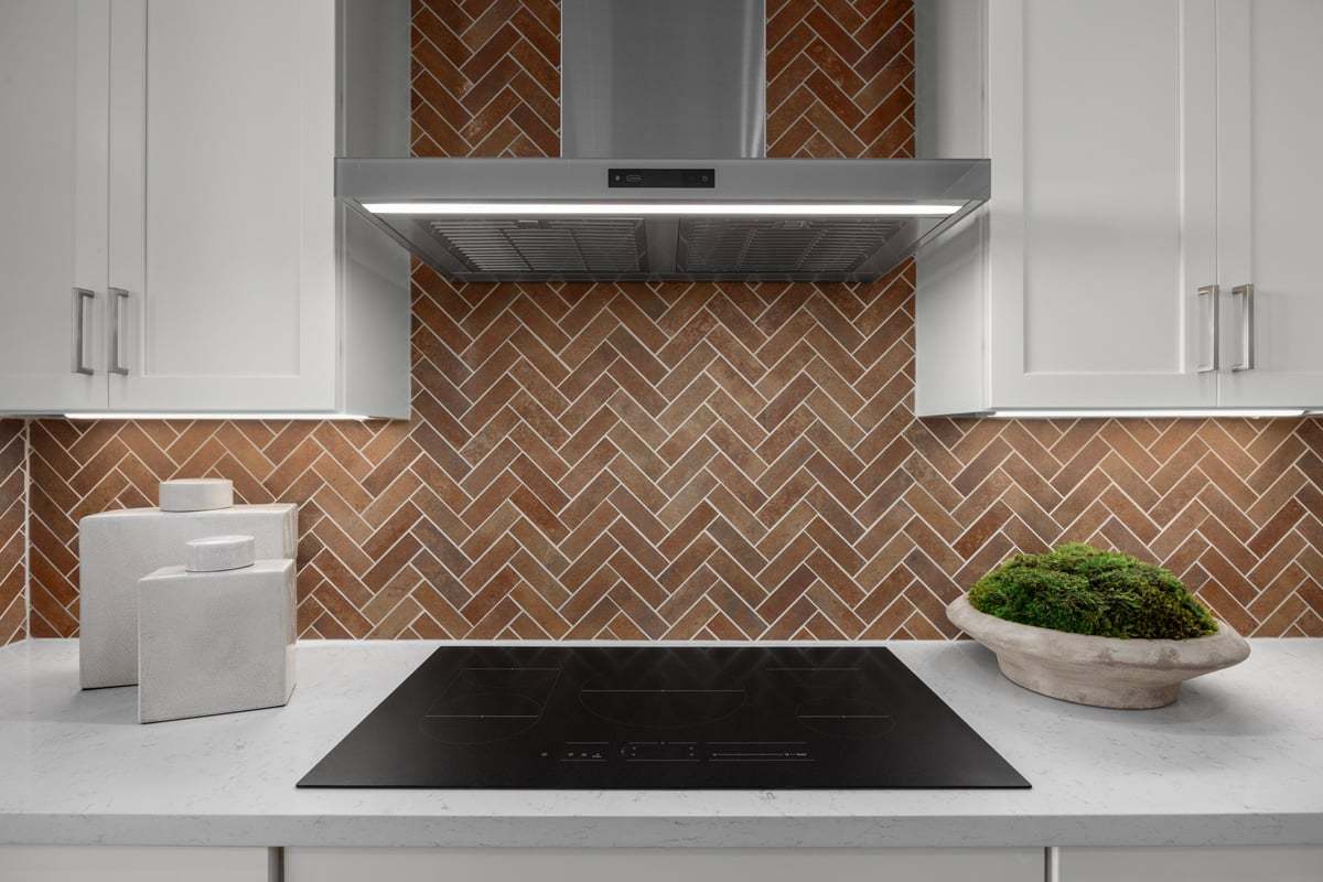 Plan 1887 Modeled - Custom tile backsplash