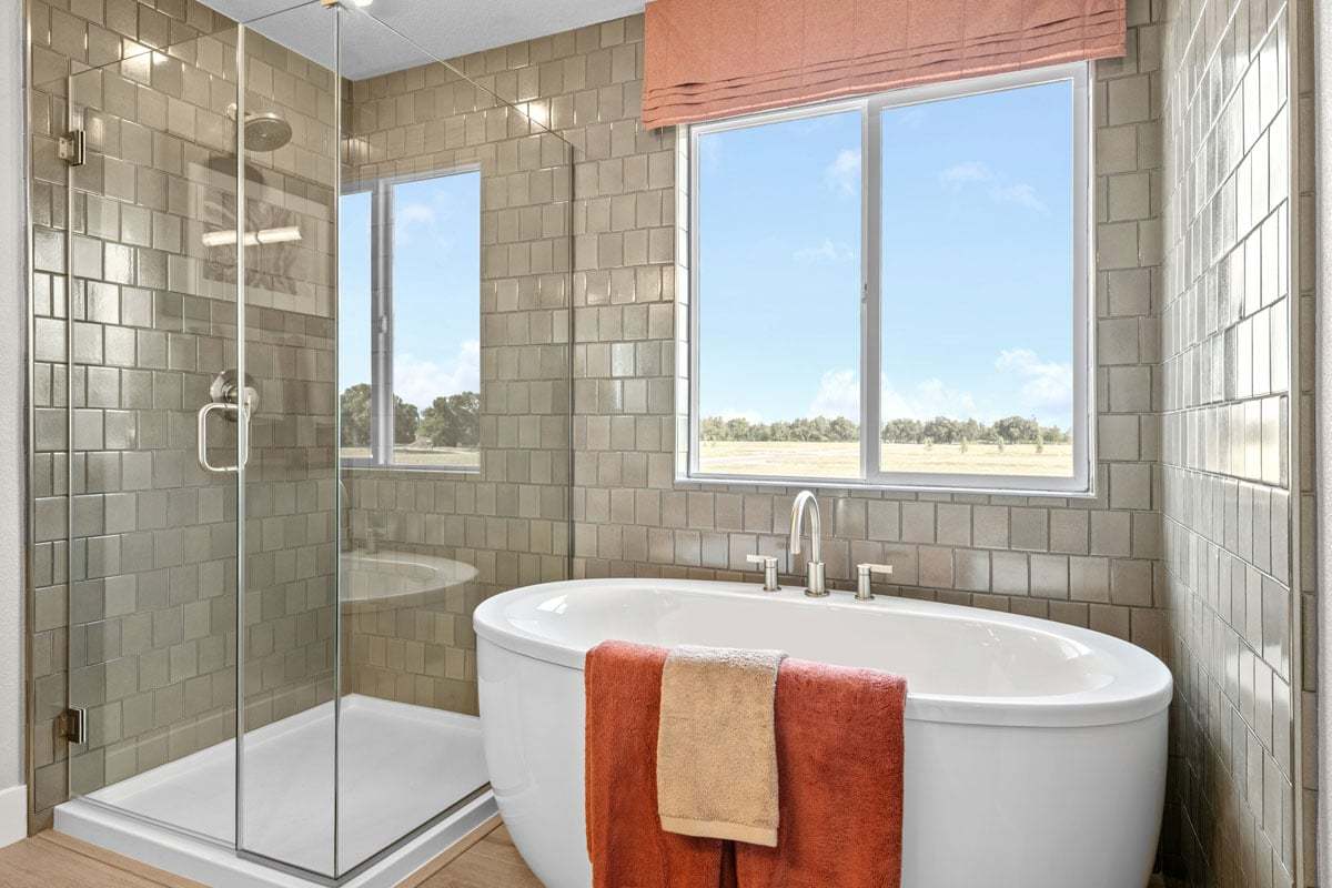 Plan 2693 Modeled - Soaking tub at primary bath