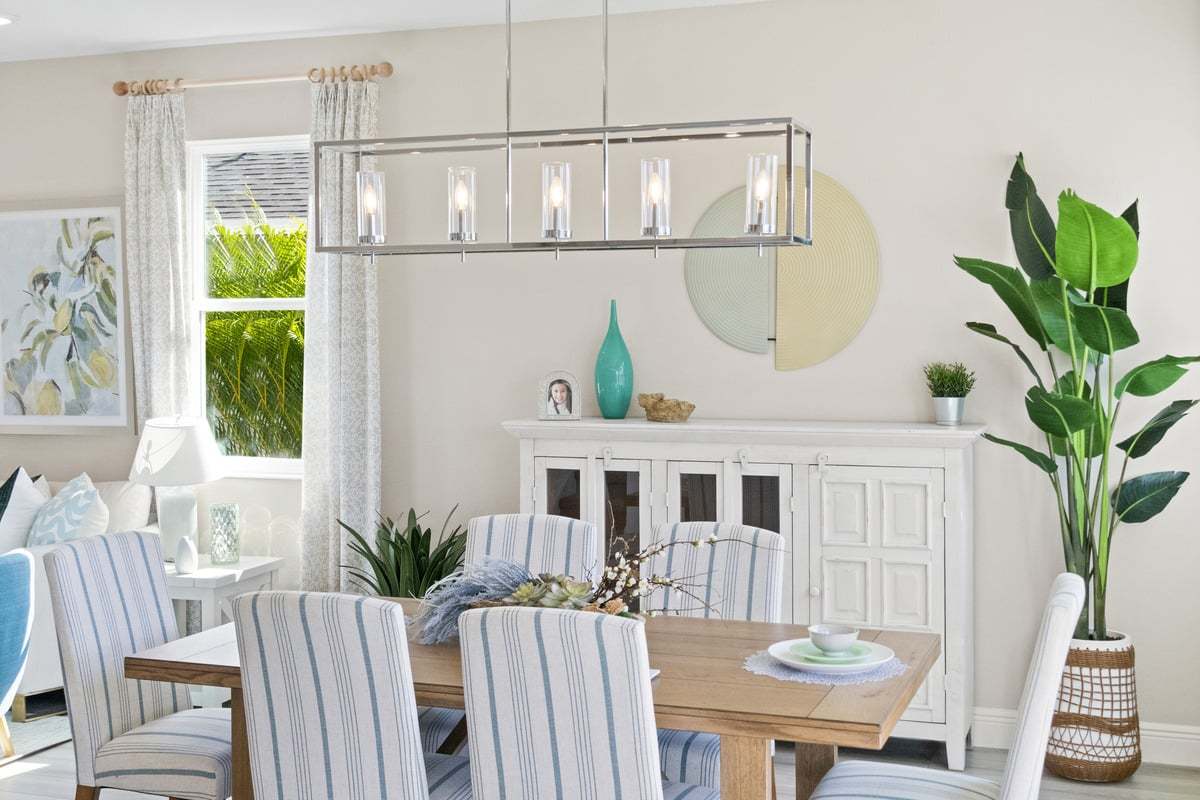 Plan 2107 Modeled - Dining area