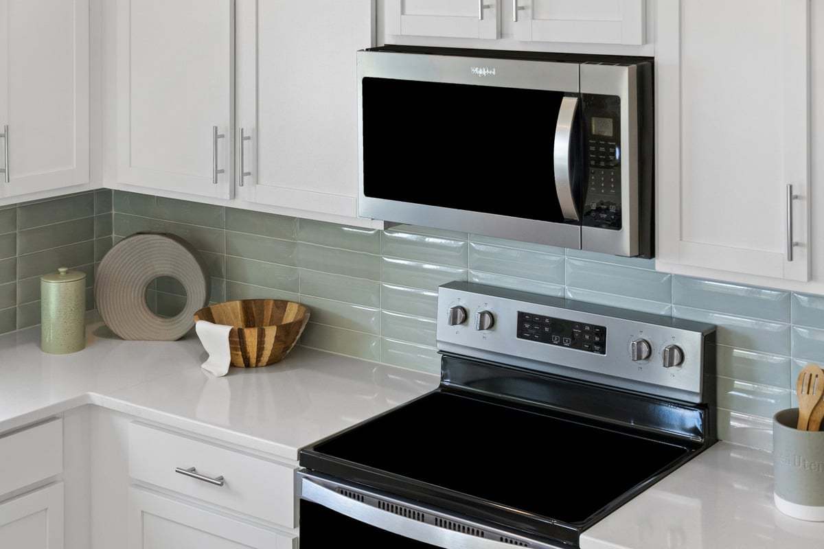 Plan 2107 Modeled - Whirlpool® stainless steel appliances