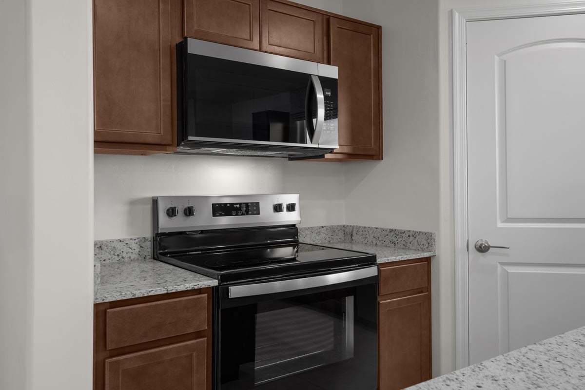 Plan 1465 Modeled - Stainless steel appliances